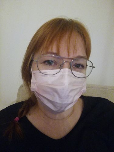 Customer photo review of Pinkki kasvomaski 50 kpl