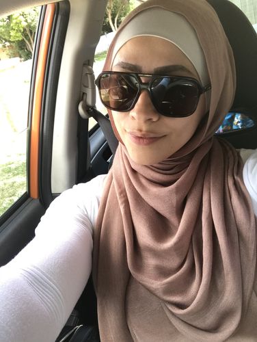 Customer photo review of Premium Viscose Hijab - 34 Charcoal