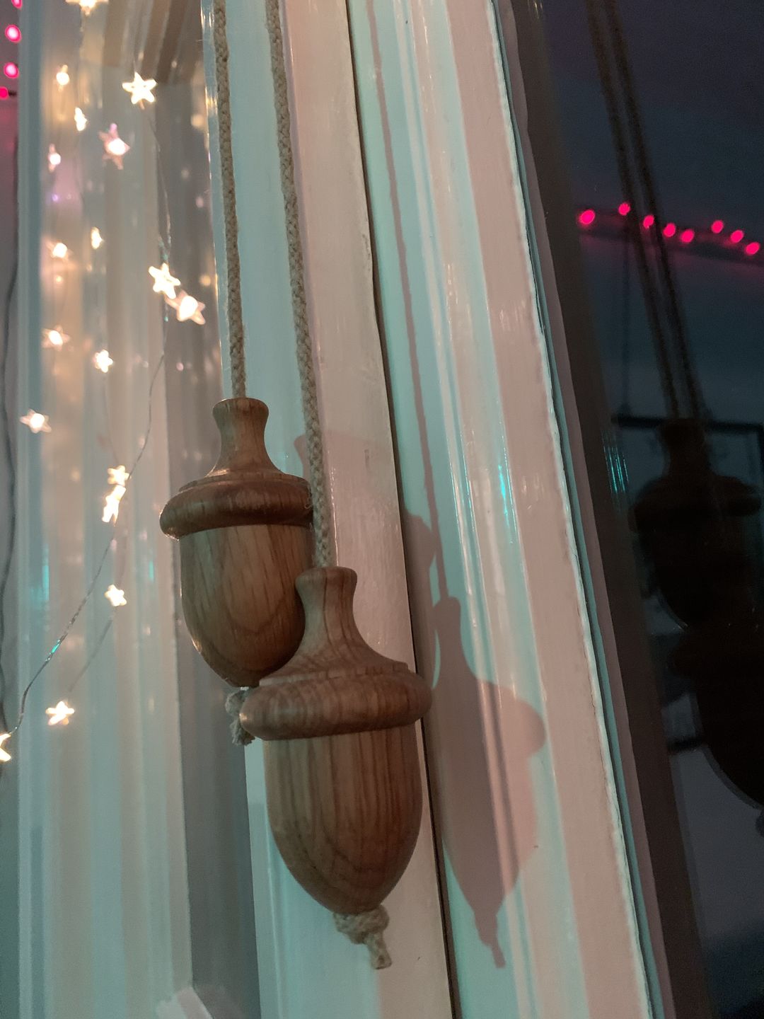 Customer photo review of Acorn Oak Light Pull