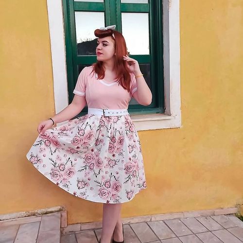 Customer photo review of 1950ER PATCHWORK BLUMEN KURZARM SWING KLEID