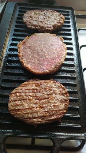 Customer photo review of Hamburguesa Premium