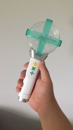 Customer photo review of [OFFICIAL] TXT TOMORROW X TOGETHER LIGHTSTICK