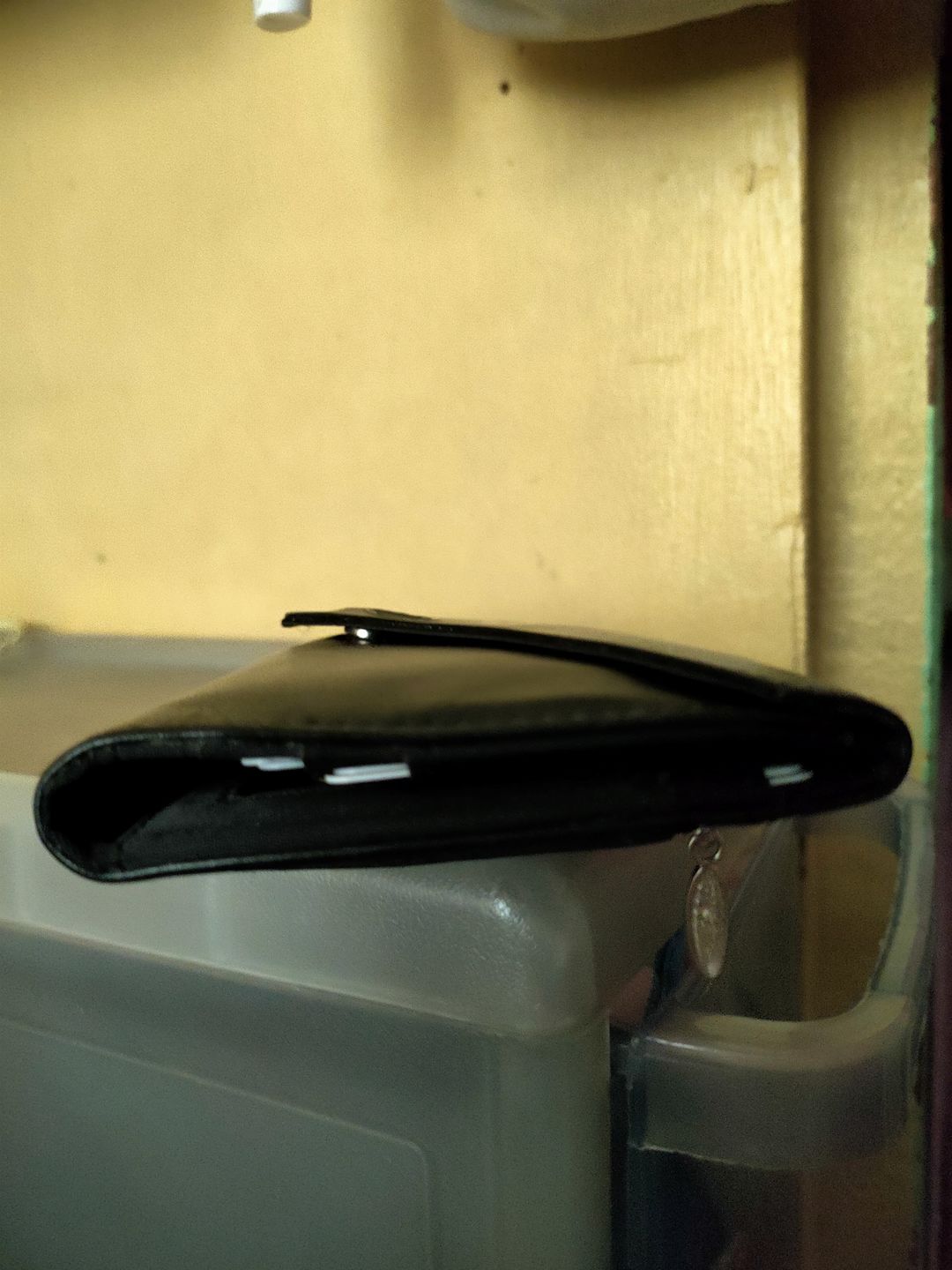 Customer photo review of Leather Slimvelope Black