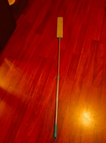 Customer photo review of Retractable Gap Dust Cleaning