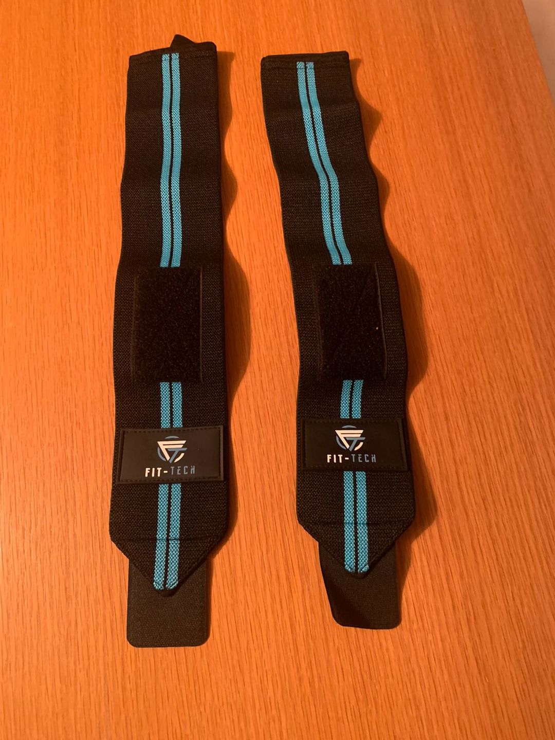 Customer photo review of Ultimate Support Wrist Straps