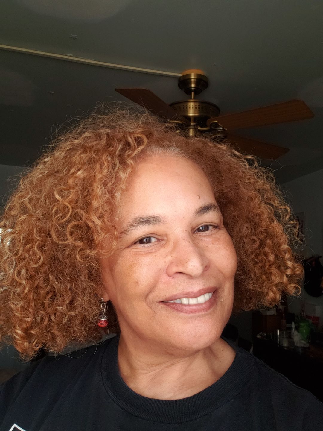 Customer photo review of Curly Hair Moisturizer for Strengthening Hair with Organic Avocado Oil and Organic Castor Oil with Vanilla Berry Fragrance