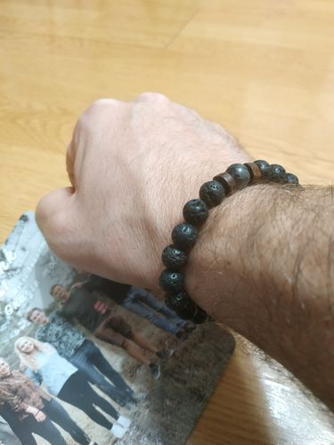 Customer photo review of Vulkanstein Armband