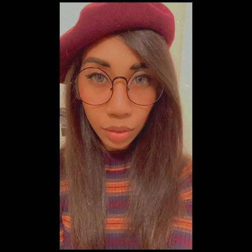 Customer photo review of Icoloured® Triple Green Colored Contact Lenses