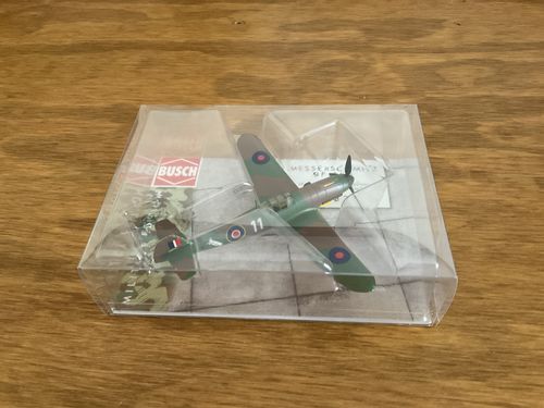 Customer photo review of Busch Gmbh & Co Kg 189-25011 Messerschmidt Bf 109 F4 WWII Aircraft - Assembled -- British Prey Airplane (camouflage), HO