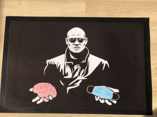 Customer photo review of FUSSMATTE • RED OR BLUE PILL / MORPHEUS