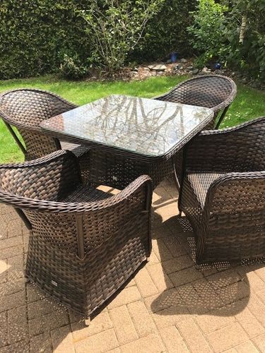 Customer photo review of 5 Piece  Breeze Outdoor Dining Set