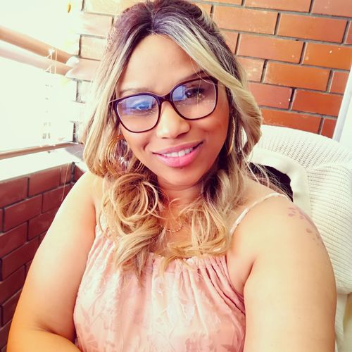 Customer photo review of Outre Lace Front - Stevie