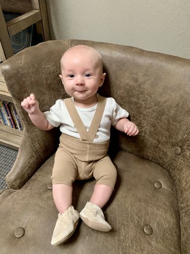 Customer photo review of Baby Suspender Legging Shorts