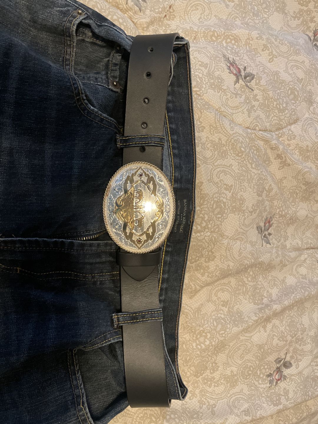 Customer photo review of Black 45 mm 100% Full Grain Bridle Leather Belt for Jeans