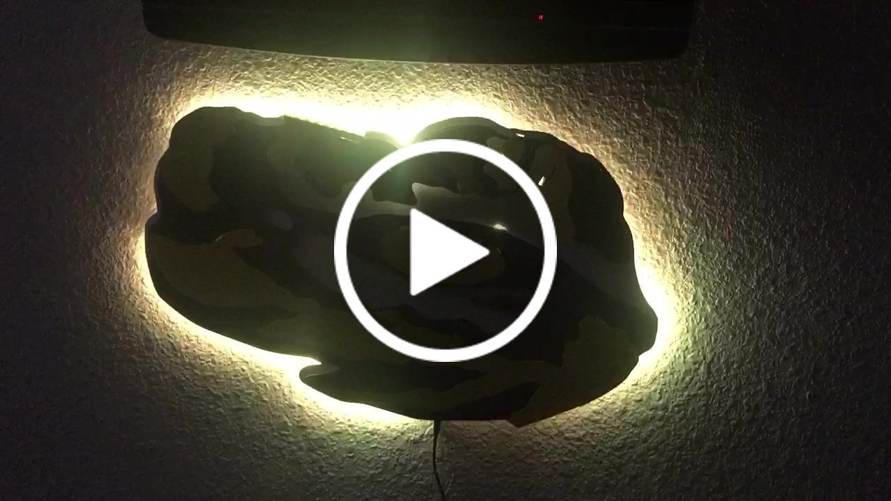 Customer video review of Louisiana State University "Tiger Eye" 3D Vintage Metal Artwork 23.5" x 14"