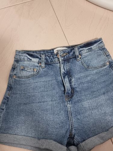 Customer photo review of Mid Rise Roll Up Hem Denim Shorts