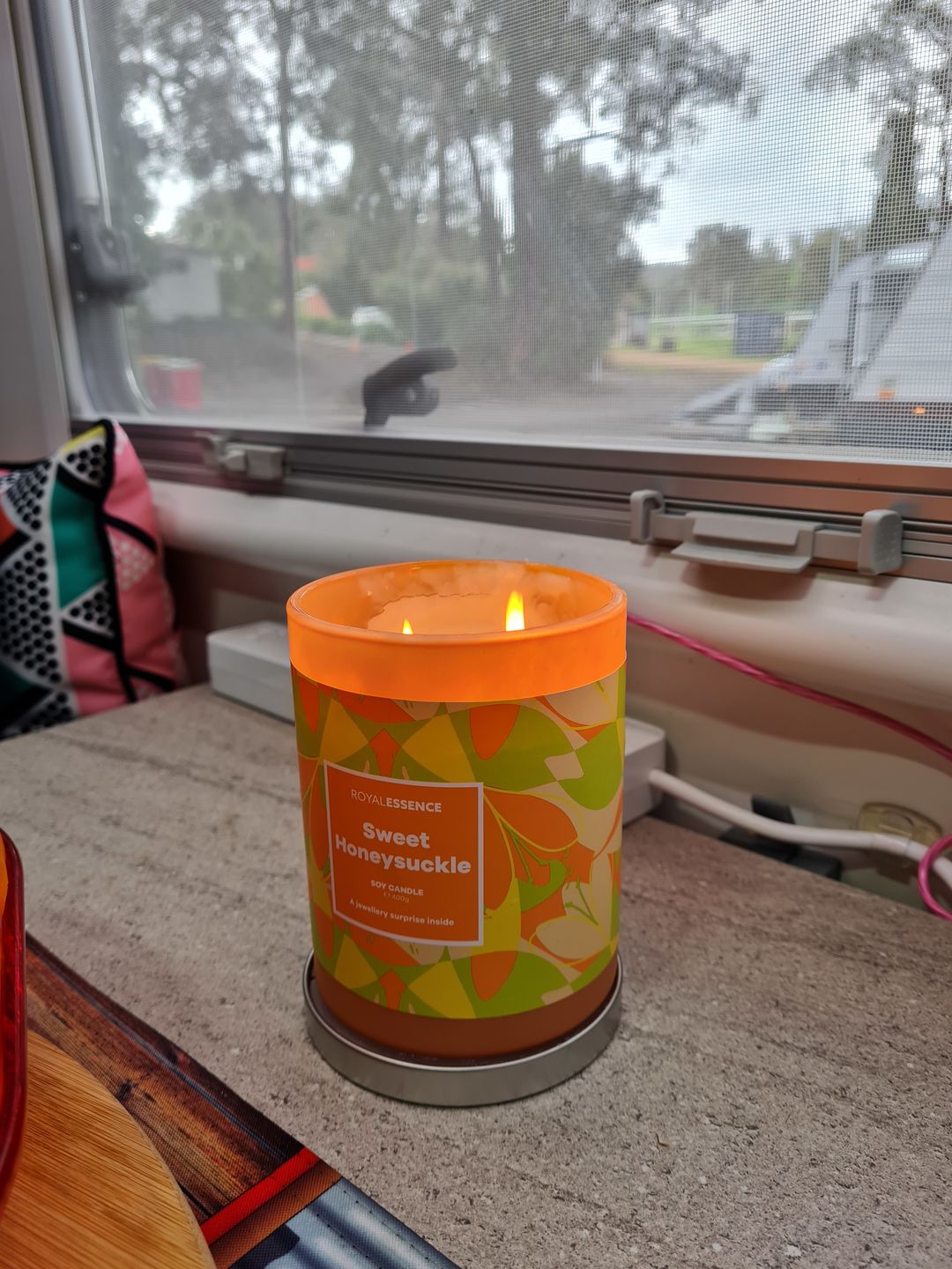 Customer photo review of Sweet Honeysuckle (Candle)