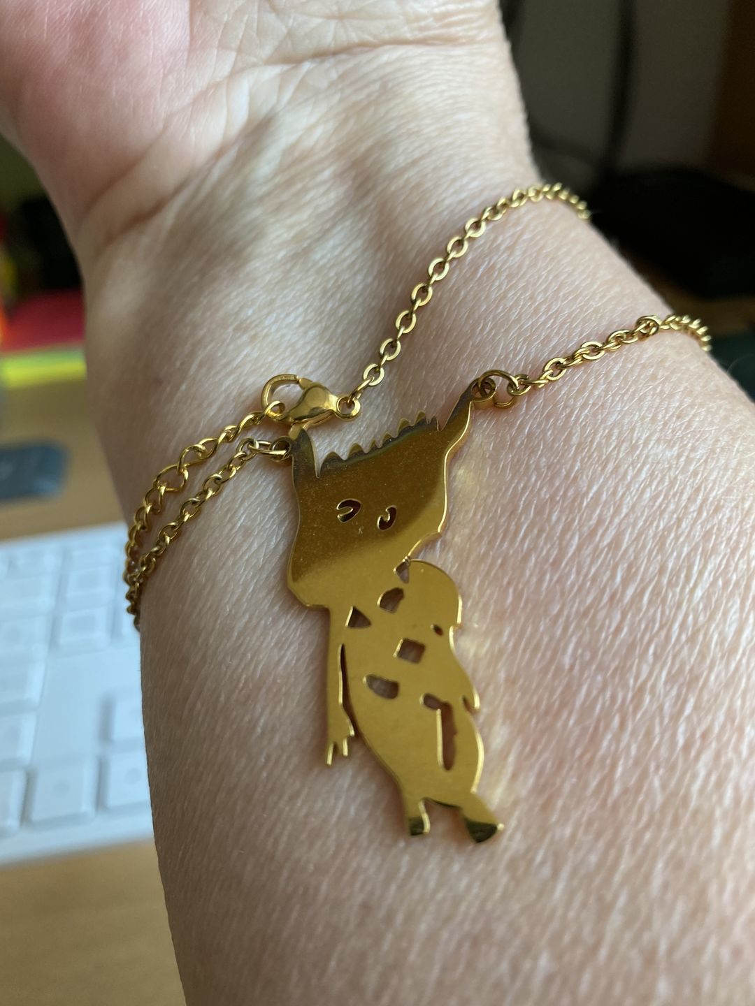 Customer photo review of Dessin d'enfant LOANYA en collier ou pendentif