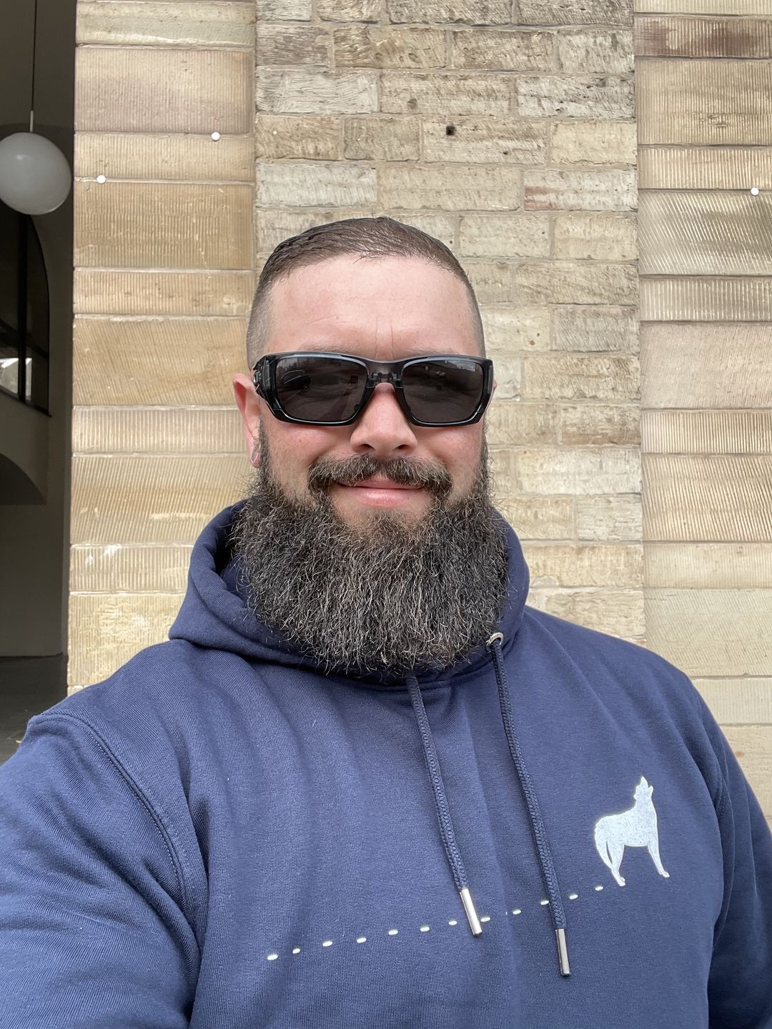 Customer photo review of WOLF SPUR - Bio Unisex Hoodie (PREMIUM)