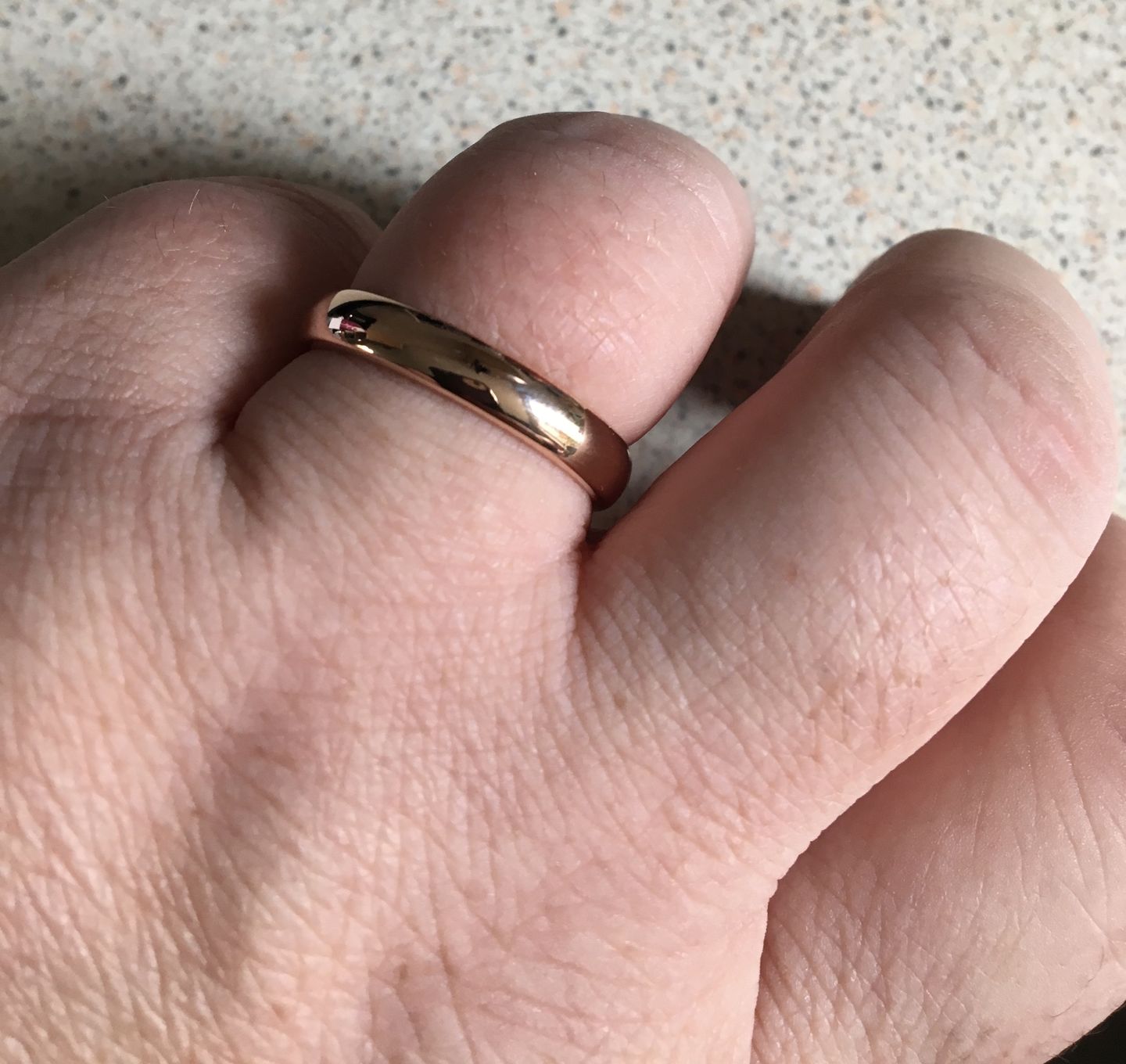 Customer photo review of Rose Gold 4mm Wonder Ring