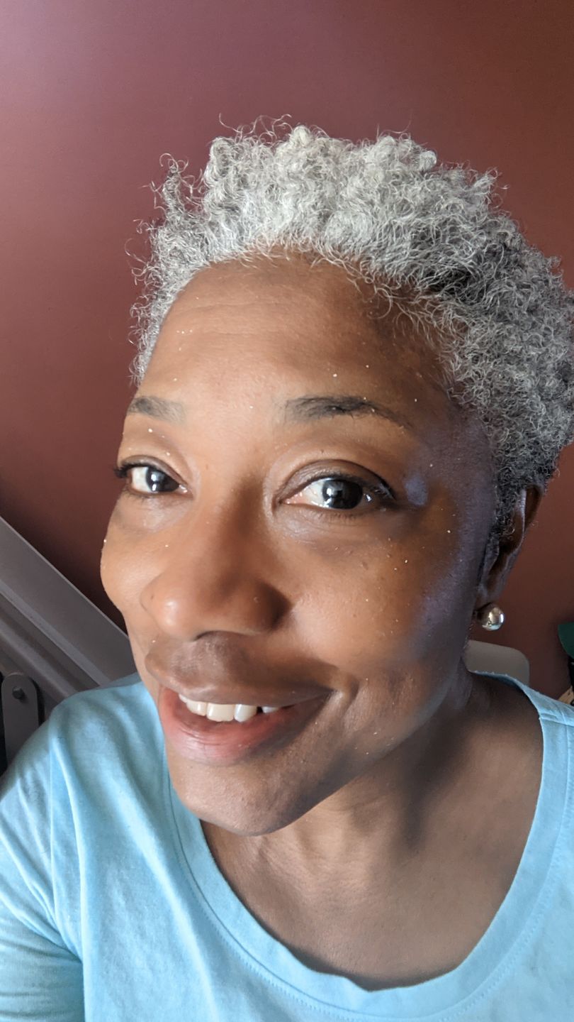 Customer photo review of Hair Growth Serum for Curly Hair with Organic Castor Oil for Strengthening and Vanilla Berry Fragrance
