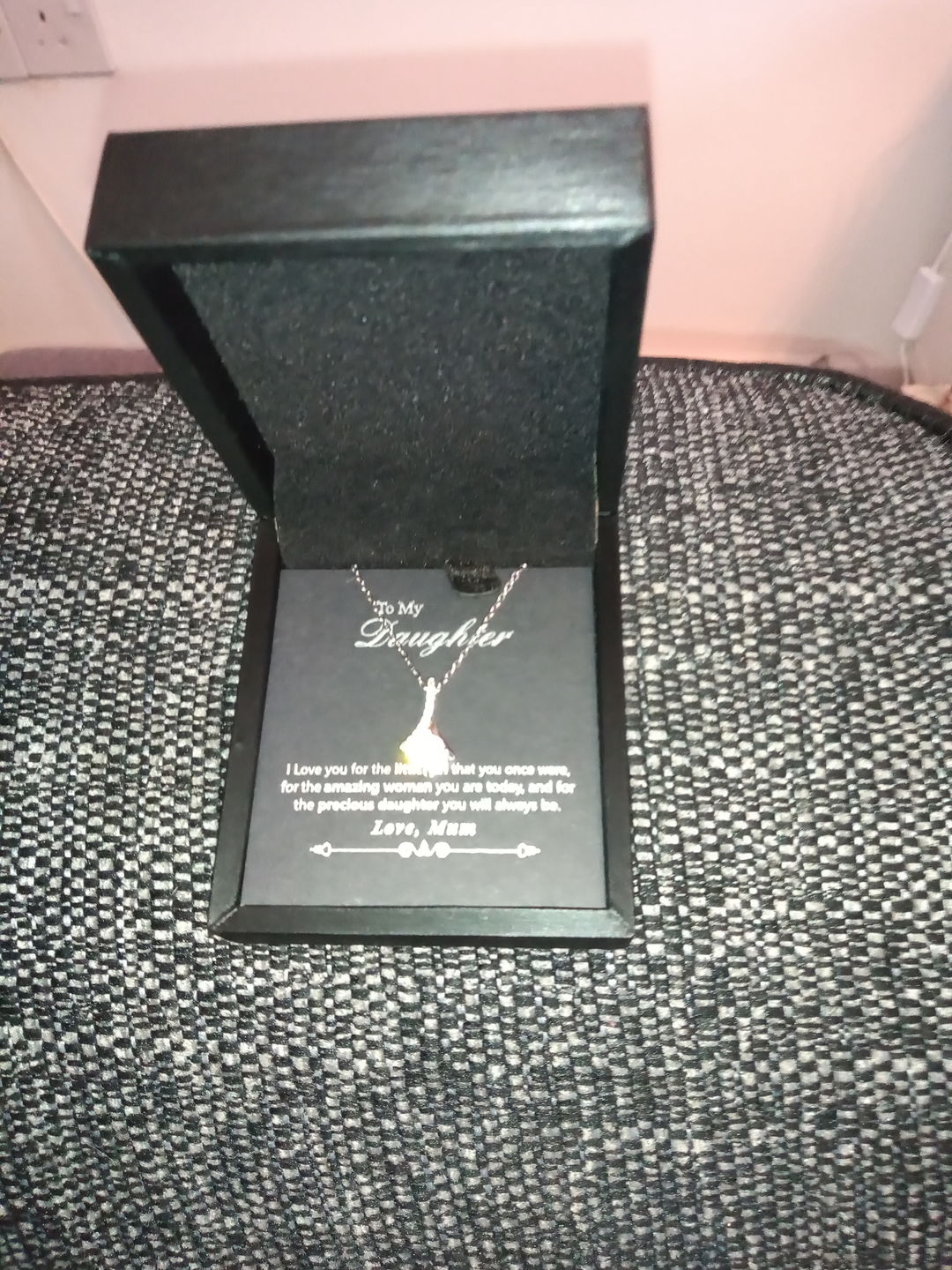 Customer photo review of "TO MY DAUGHTER, LOVE MUM" WHITE GOLD NECKLACE