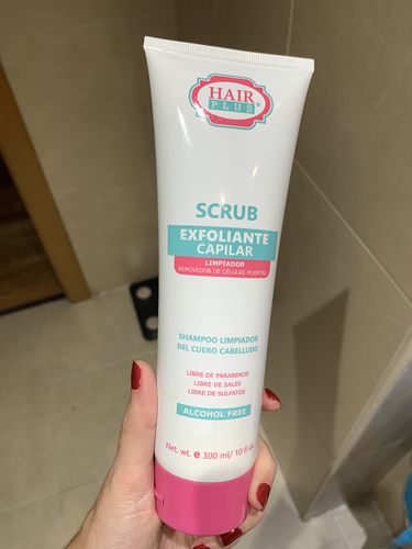 Customer photo review of Scrub 'Exfoliante Capilar'