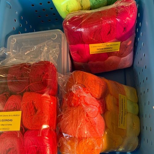 Customer photo review of Acrilan 3 Hebras [50grs] 1/2 - Unwound 3-ply Acrylic yarn for knitting, embroidery and crafts