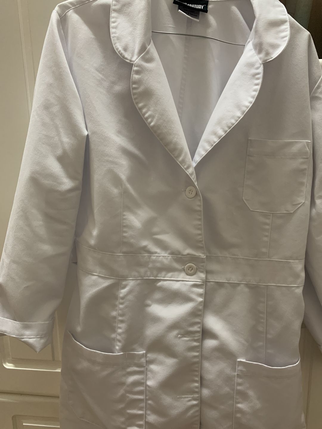 Customer photo review of لابكوت ليلي جريز اناتومي ~ Lily Lab Coat Grey's Anatomy