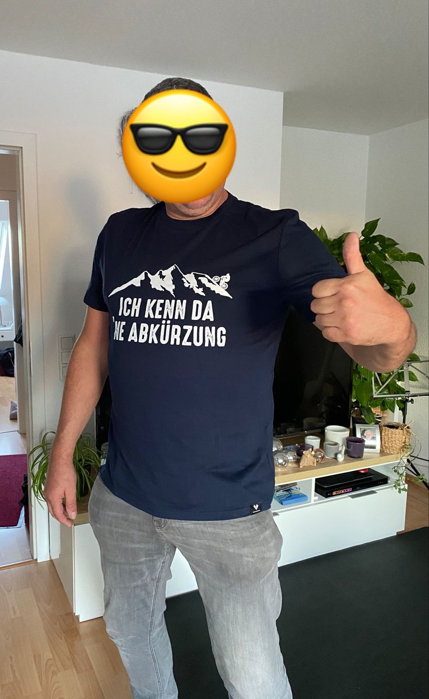 Customer photo review of Ich kenn da 'ne Abkürzung Mountainbike - Herren Premium Organic Shirt