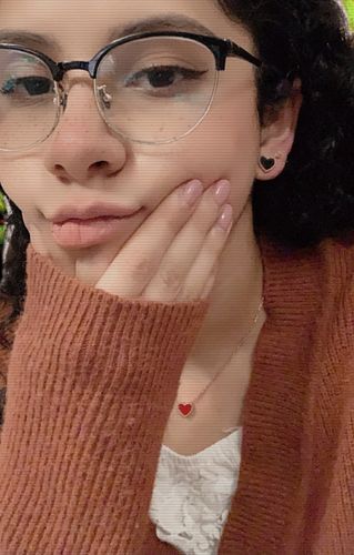Customer photo review of Conjunto de Collar de Corazón Doble Vista con Aretes
