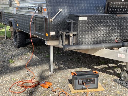 Customer photo review of SOLAR GENERATOR KIT iTECH1300P POWER STATION + 200W SOLAR BLANKET KIT + SOLAR ADAPTER