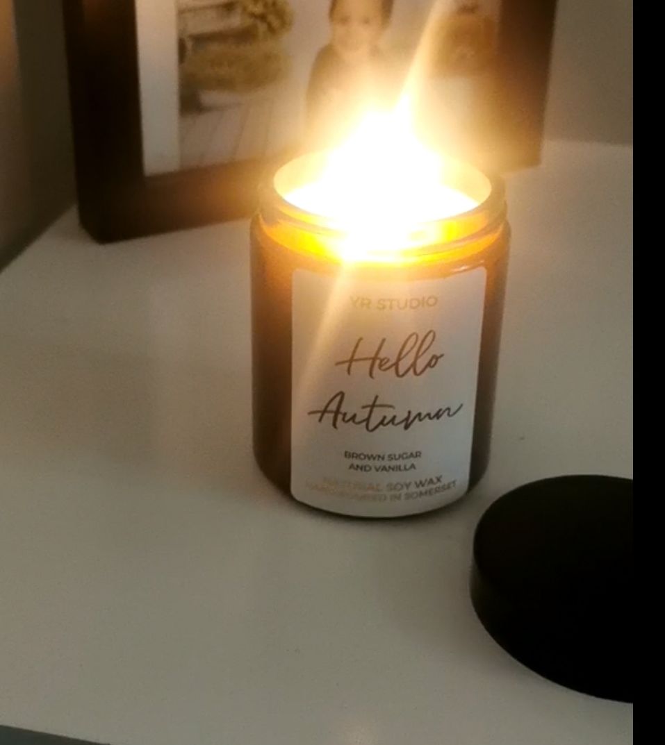 Customer photo review of "Hello Autumn" Brown Sugar and Vanilla Scented Soy Candle in Amber Jar