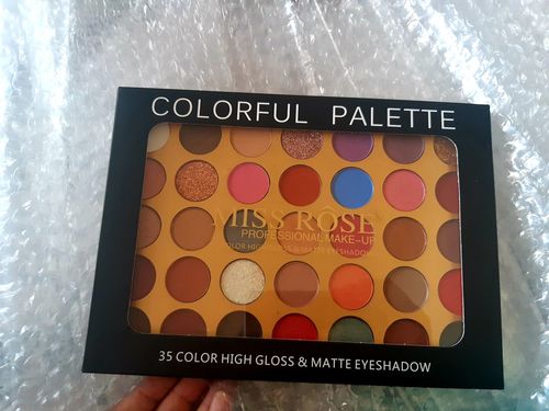 Customer photo review of MISS ROSE 35 Color  Eye Shadow Palette (MT)