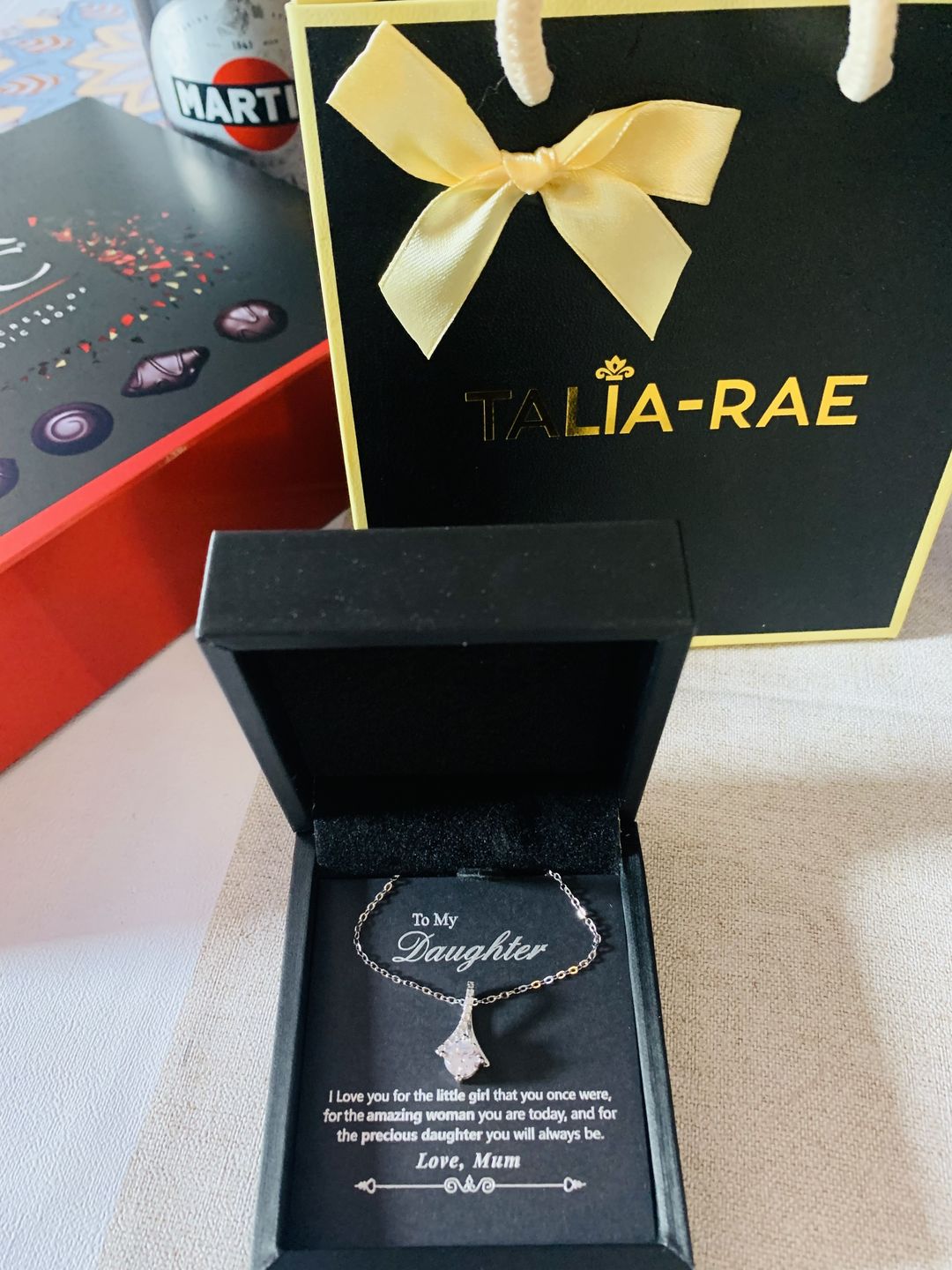 Customer photo review of "TO MY DAUGHTER, LOVE MUM" WHITE GOLD NECKLACE