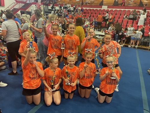 Customer photo review of 1- Apache Crop Hoodie