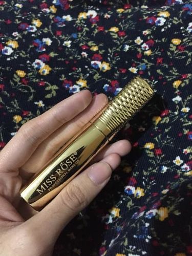 Customer photo review of MISS ROSE Black Eyeliner gold