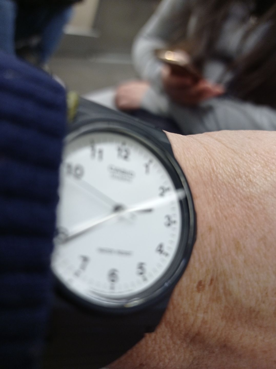 Customer photo review of Reloj Casio Vintage MQ-24-7BLDF Blanco Números
