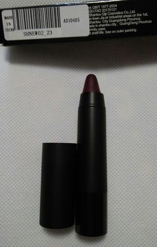 Customer photo review of MISS ROSE Matte Lip Batom Crayon