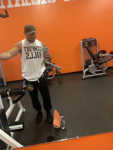 Customer photo review of 176 - Comfort Kills Tank Top White