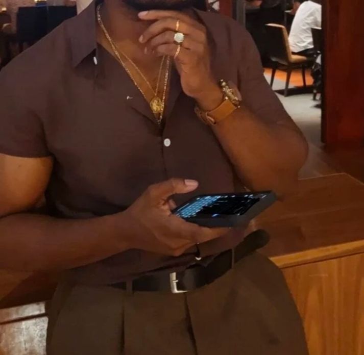 Customer photo review of Solid Cotton Lapel Shirts #This item will shrink after washing, so we highly recommend choosing one size up#