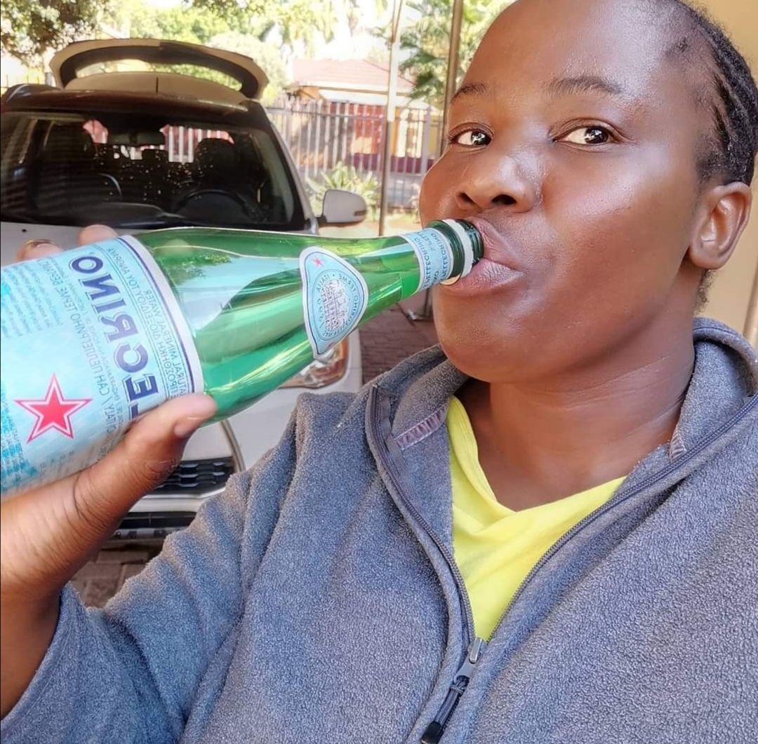 Customer photo review of S.Pellegrino | Sparkling Mineral Water PET 6X1LT