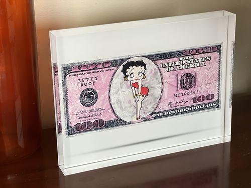 Customer photo review of Bloc Dollar Betty