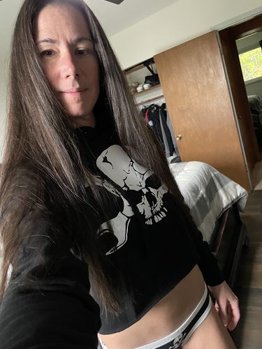Customer photo review of 69- Nobody Crop Hoodie