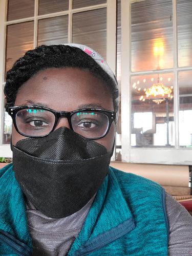 Customer photo review of [USA] SOOMSHIGO XL-SIZE KF94