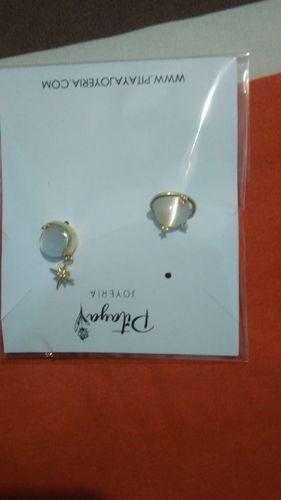 Customer photo review of Aretes de Saturno de Ópalo