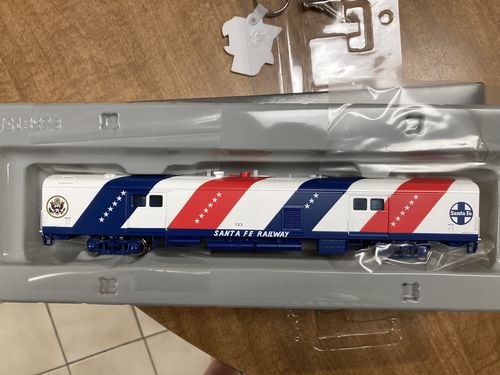 Customer photo review of WalthersProto 920-15653 74' Pullman-Standard Steam Generator Car - Ready to Run -- Santa Fe #133 (Bicentennial), HO