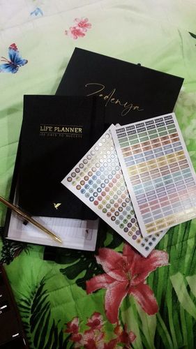Customer photo review of Life Planner Box Premium