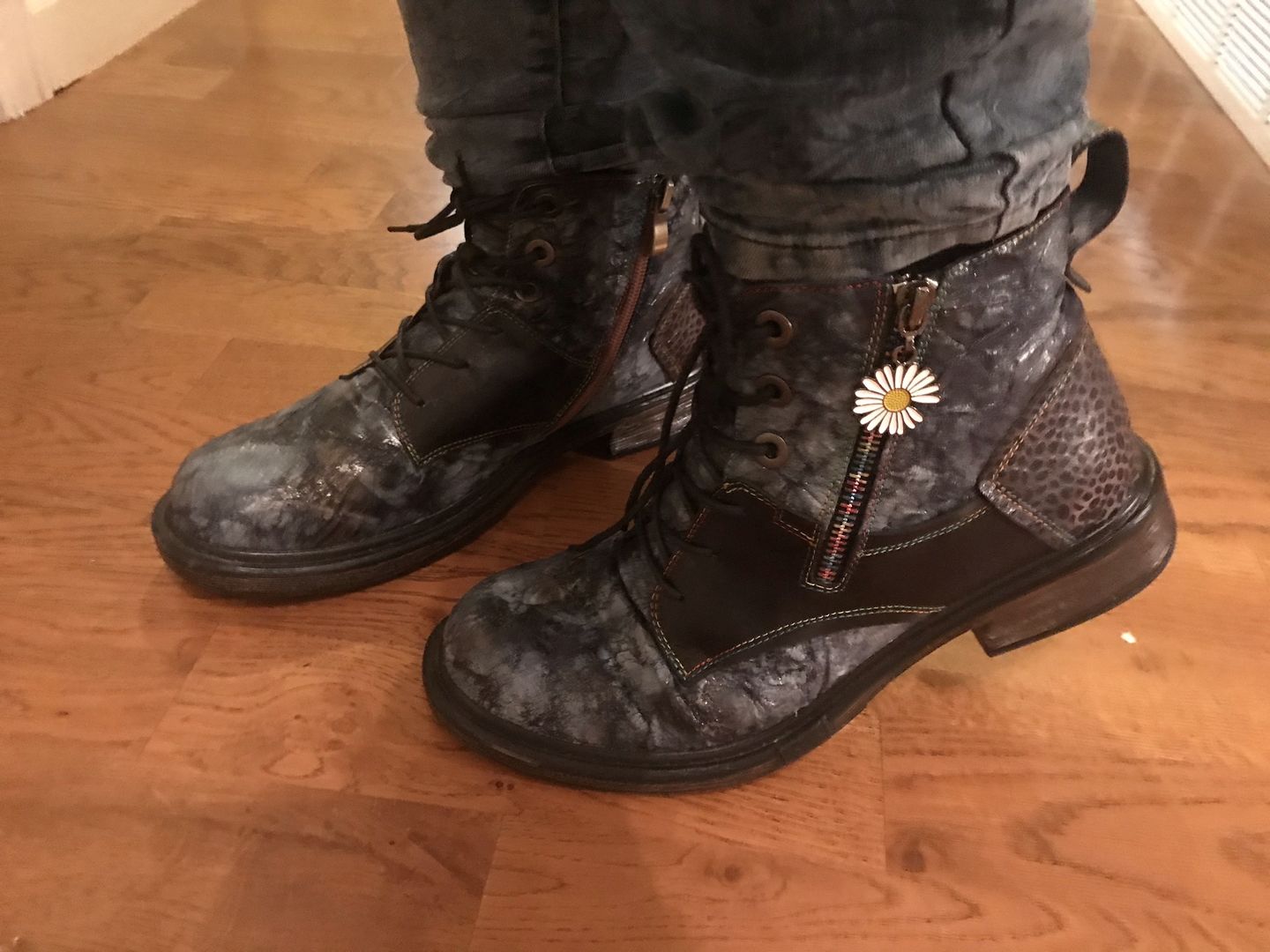 Customer photo review of Genuine Leather Vintage Boots