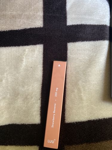 Customer photo review of Sb+ CBD Device (5) (Strawberry Banana) [250mg]